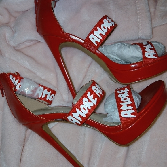 Red Amore Heels - Picture 3 of 9